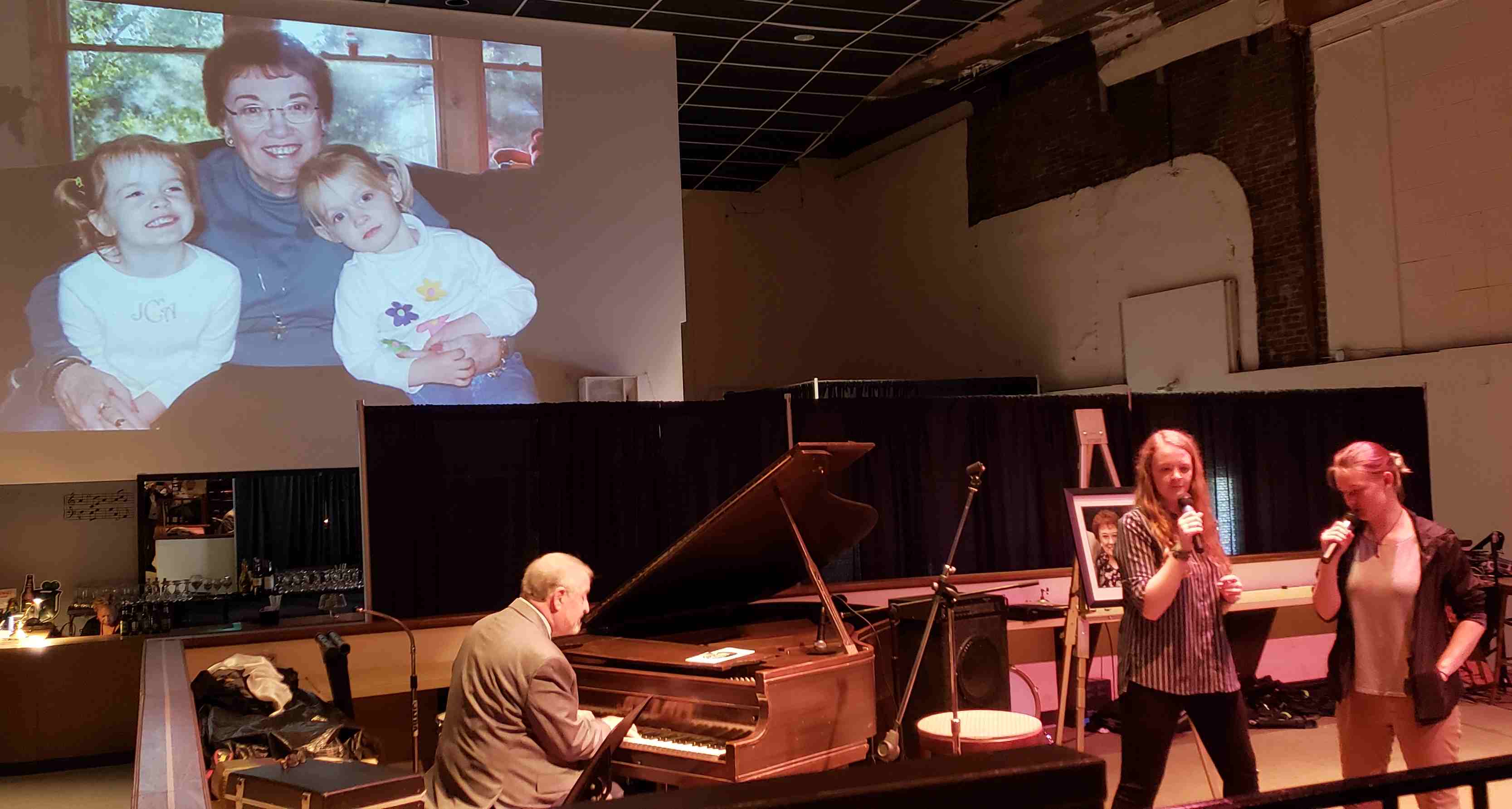 2018-10-11 Jazz CnJ singing.jpg
